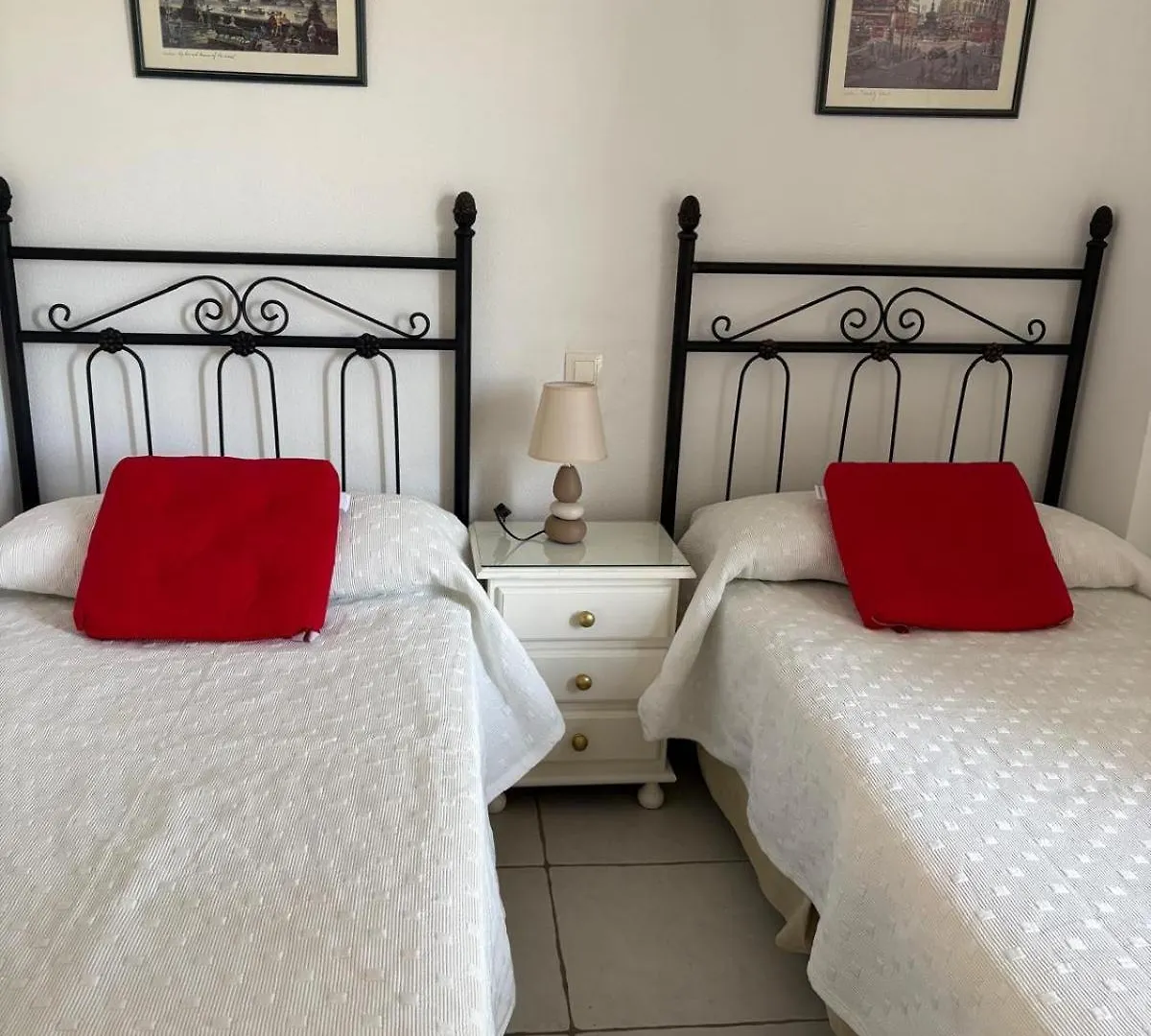 Apartamento En Primera Linea De Playa Jardines De Nuevo Vera, Vera Playa, Almeria 0*,