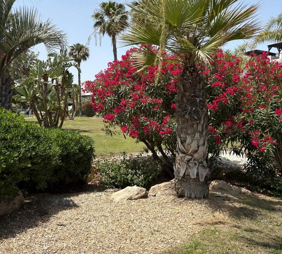 Apartamento En Primera Linea De Playa Jardines De Nuevo Vera, Vera Playa, Almeria